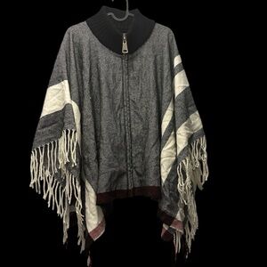 Elegant and Chic plaid Sweater Poncho XL